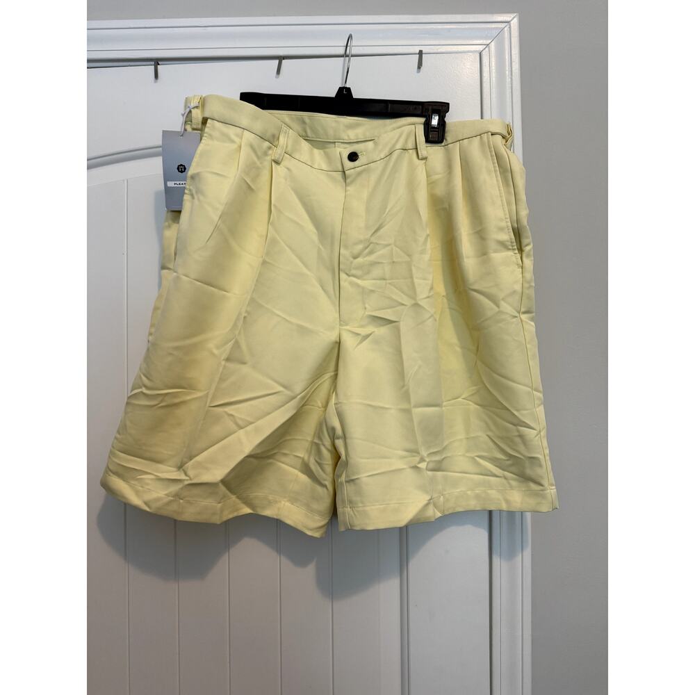 NWT Haggar Performance Yellow Pleated Shorts Size 40
